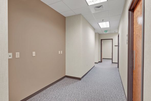 Cross Park Center: 9123 - 9131 Cross Park Drive, Knoxville, TN 37923